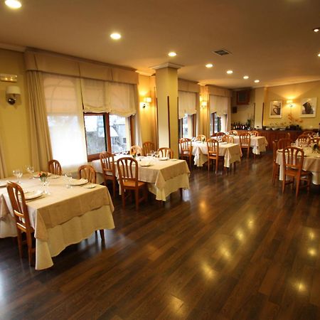 Hostal Restaurante Mendez Villafranca Del Bierzo Eksteriør bilde