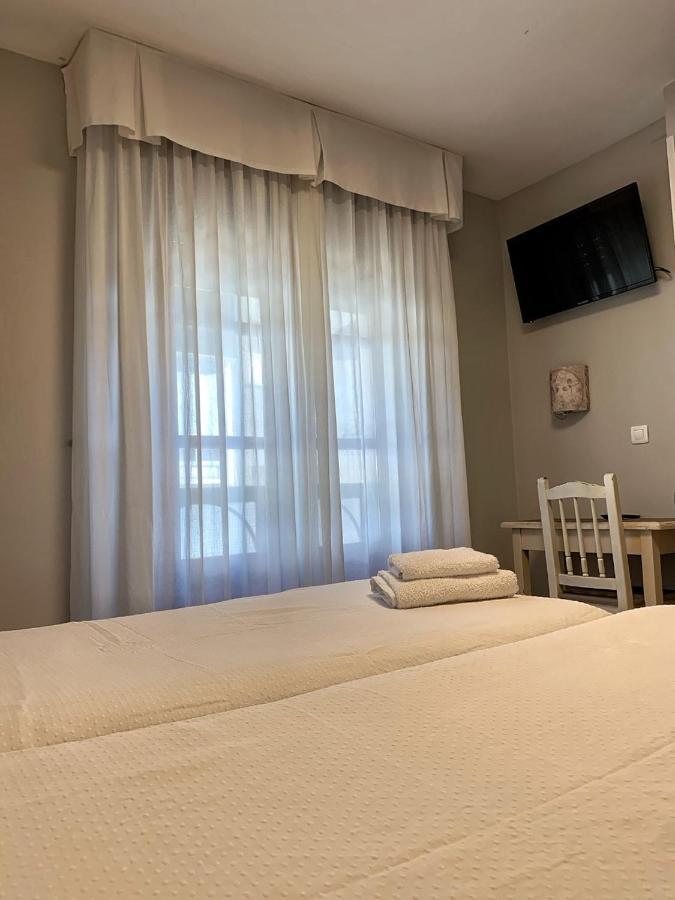 Hostal Restaurante Mendez Villafranca Del Bierzo Eksteriør bilde