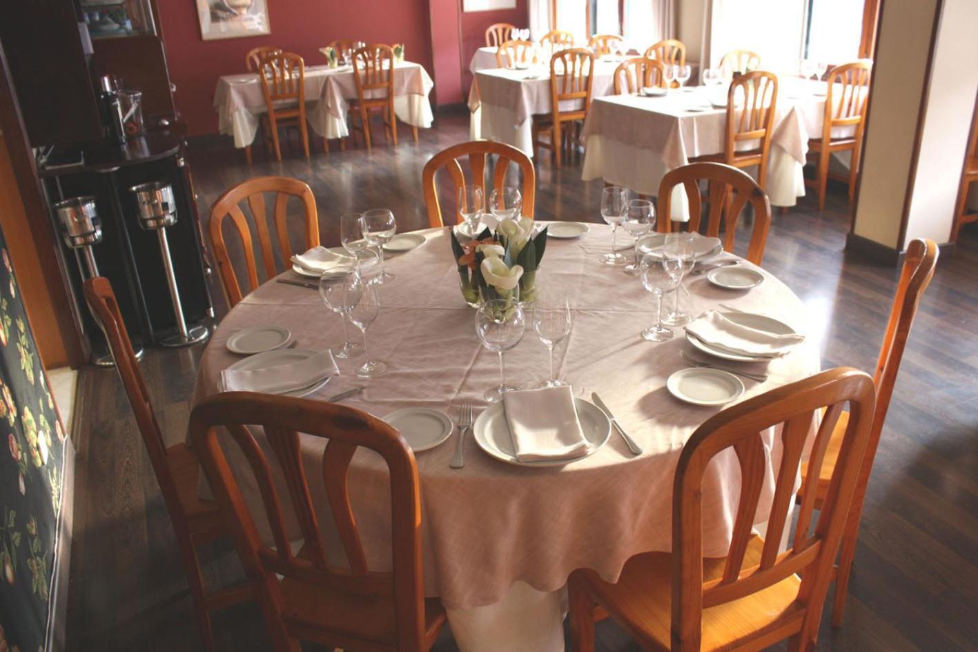 Hostal Restaurante Mendez Villafranca Del Bierzo Eksteriør bilde