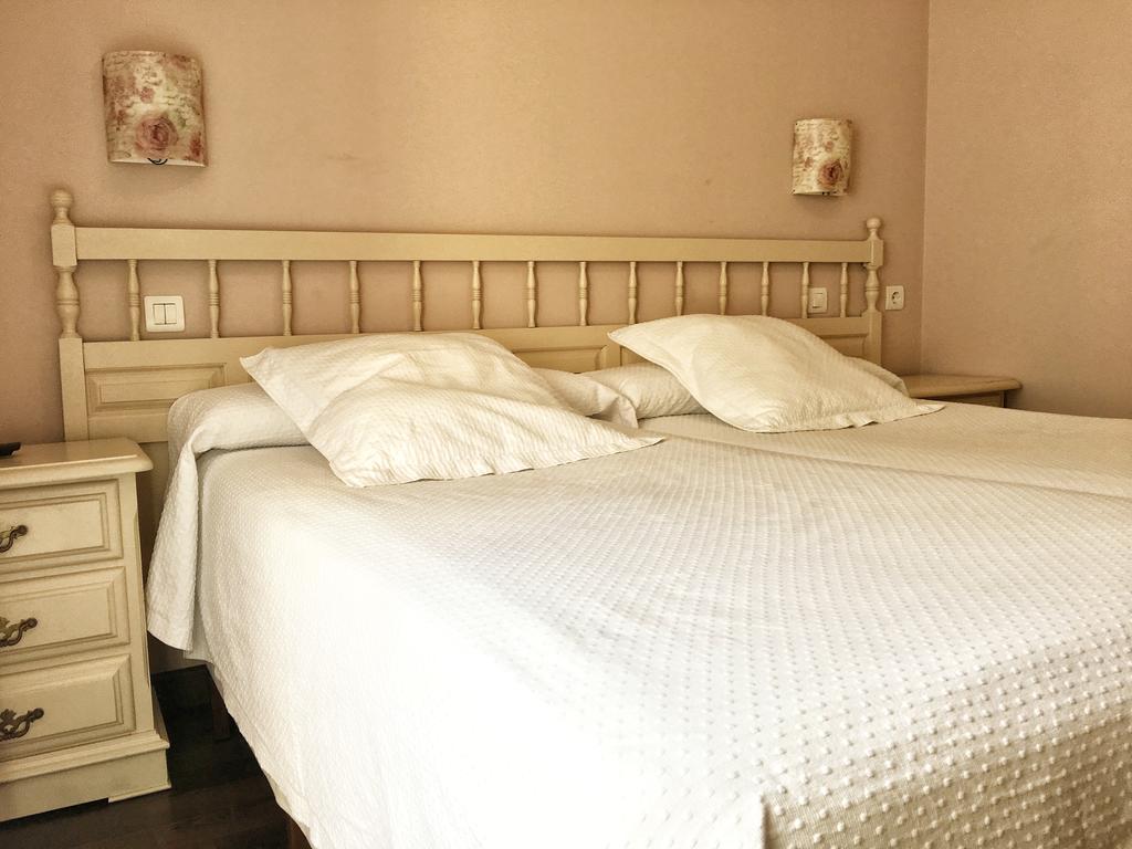 Hostal Restaurante Mendez Villafranca Del Bierzo Eksteriør bilde