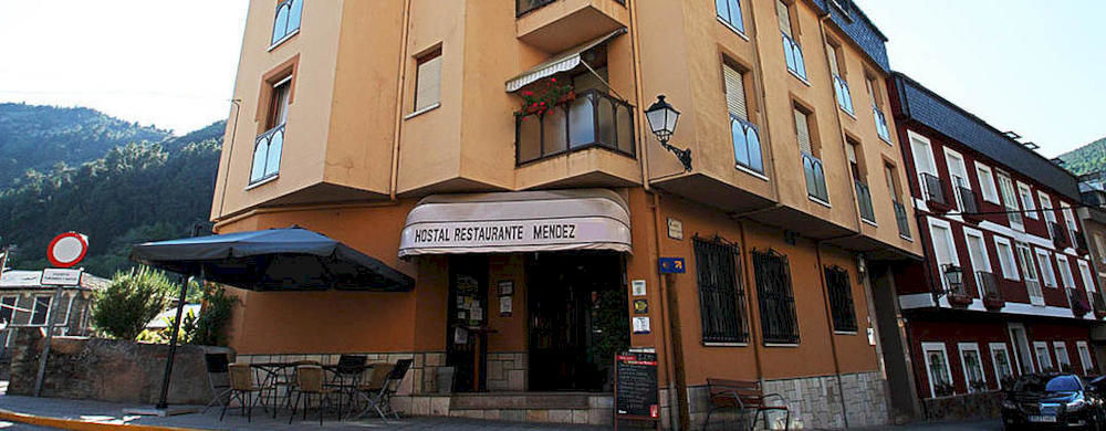 Hostal Restaurante Mendez Villafranca Del Bierzo Eksteriør bilde