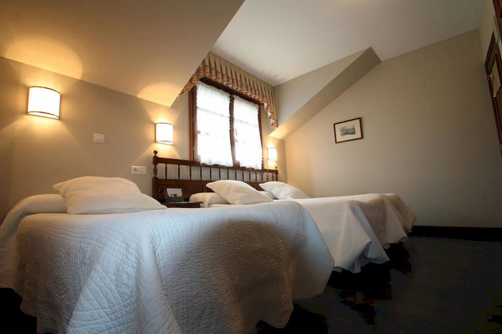 Hostal Restaurante Mendez Villafranca Del Bierzo Eksteriør bilde